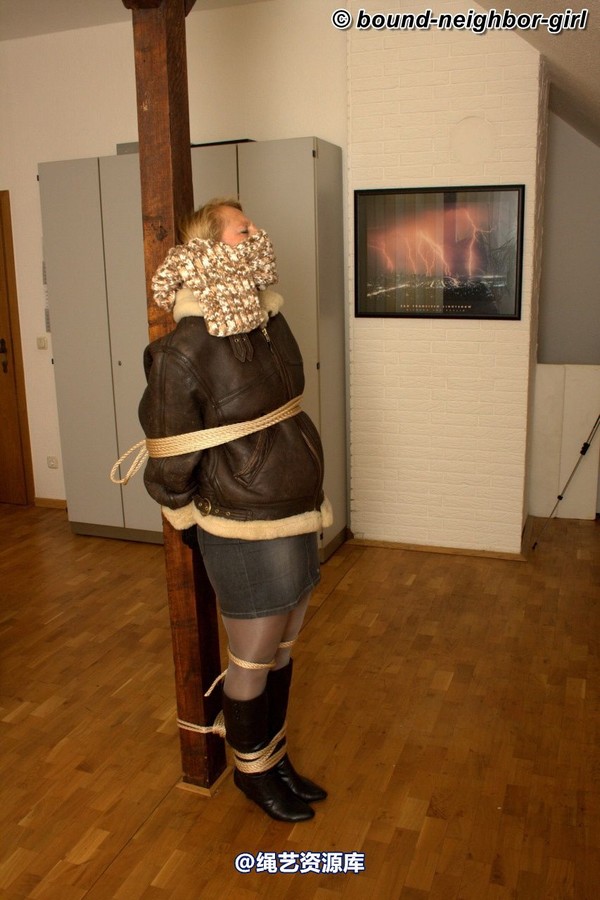 bound-neighbor-girl - Isabel - Tied at home and in the office 2 第 62 张图片
