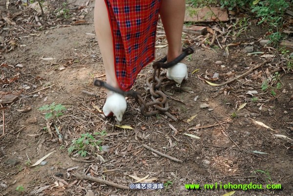 红豆的天空 - 09红豆旗袍装 林中红烛 第 52 张图片