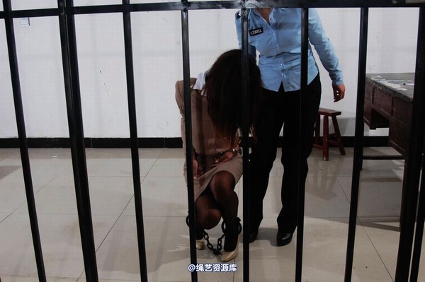 mj影视 - 倾心职务犯罪－押解绳-2013-03-28 第 421 张图片
