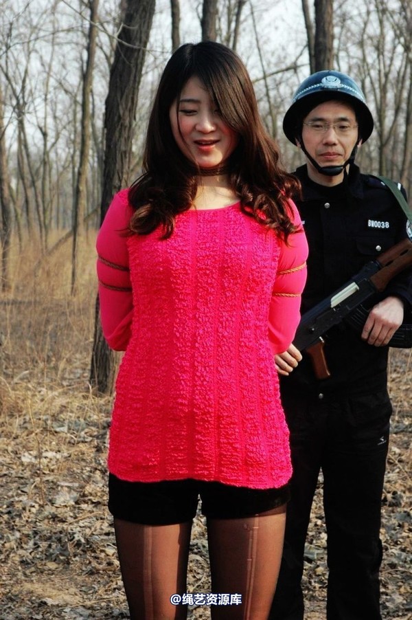 mj影视 - 2013-3-5陈沫踏青 黑丝美女最终的不归路 第 110 张图片