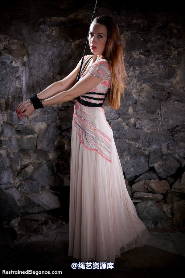 restrainedelegance - Sparkles in the Dungeon 第 24 张图片