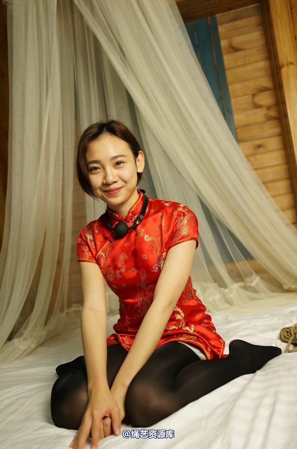 dk13美束馆 - 11.14-小仙儿红旗袍-120P 第 65 张图片