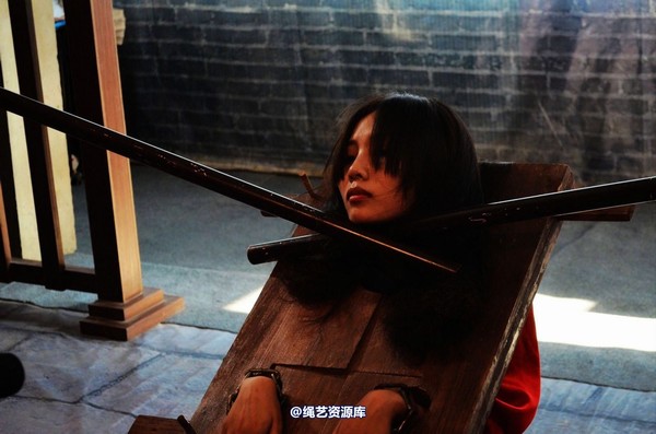 mj影视 - 血的代价梦境古大堂 女囚众生相2013-08-26 第 33 张图片