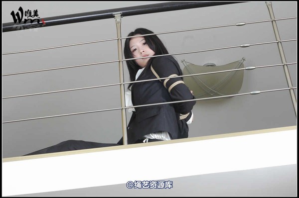 唯美之家 - 雪儿制服2010-3-13 第 2 张图片