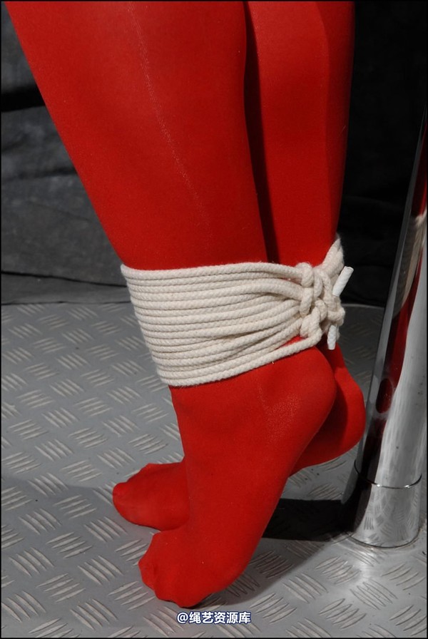 simplytied - Red on pole 第 34 张图片