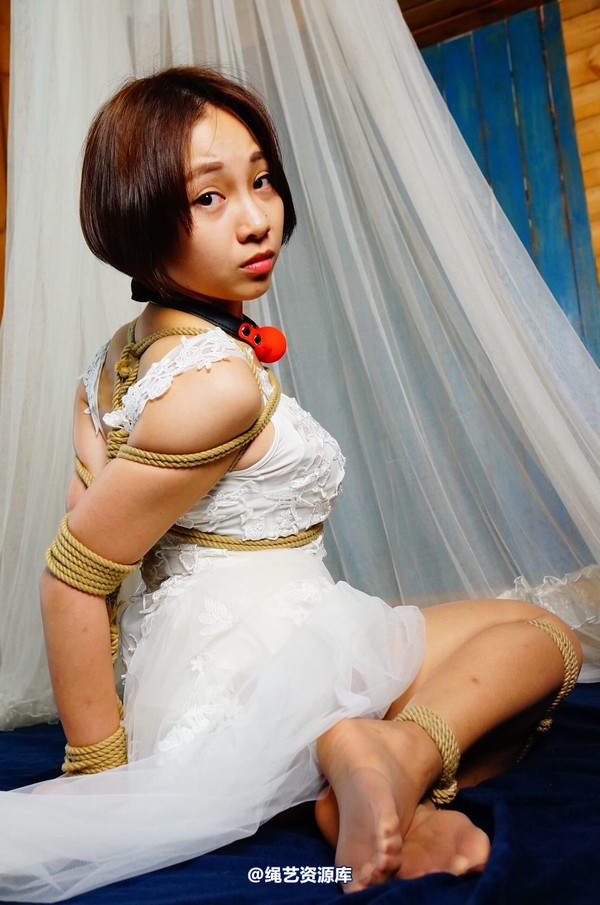 dk13美束馆 - 9.16-小仙儿白婚纱-D130P 第 75 张图片