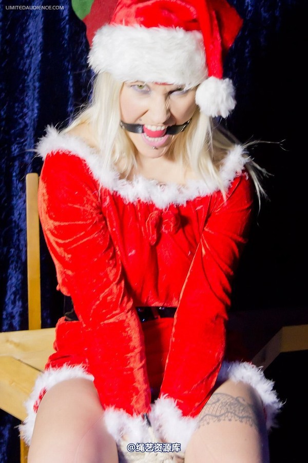 limitedaudience - 2012 elyssia naughty elf 第 10 张图片