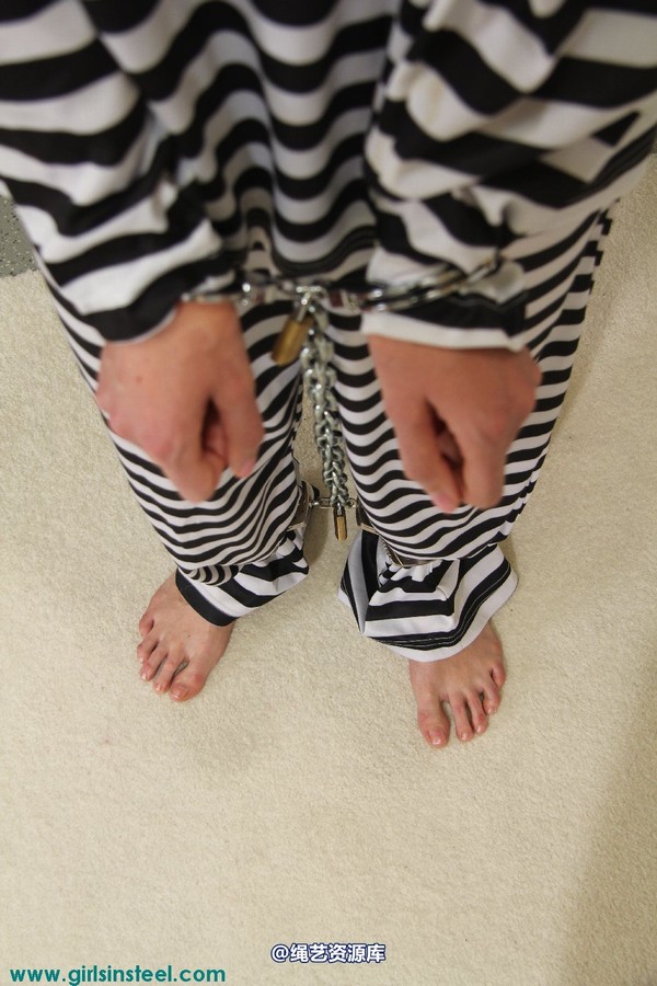 girlsinsteel - Prisoner Julia 第 69 张图片