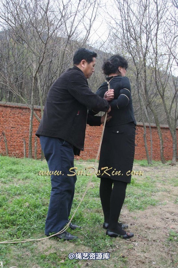 锐度主张 - 2009年第21期捆绑图（2009.4.26）3.28聚会，同好MM极限紧缚 第 69 张图片