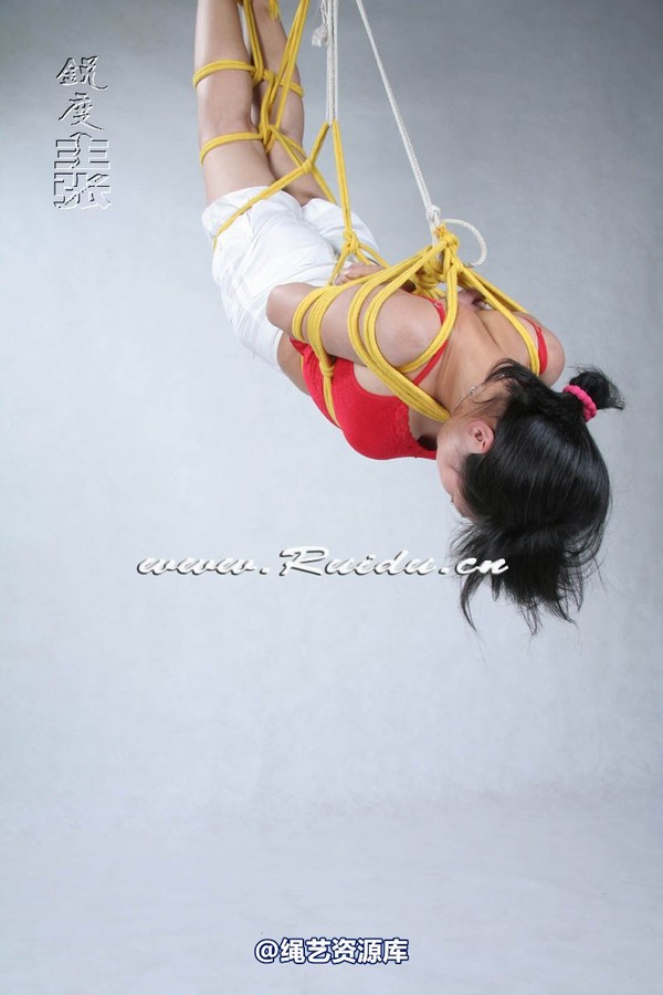 锐度主张 - 婷婷和嫣儿KB悬吊 第 317 张图片
