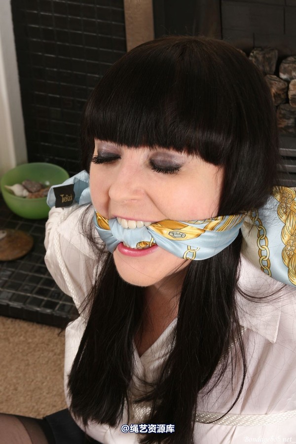 bondagebob - Jessica With her own scarf 第 72 张图片