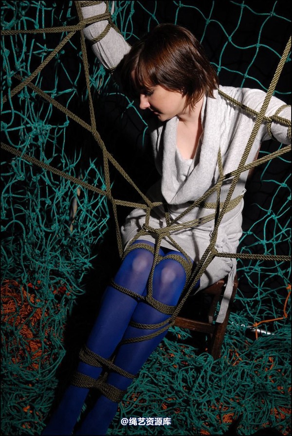 simplytied - Netted in blue tights 第 22 张图片