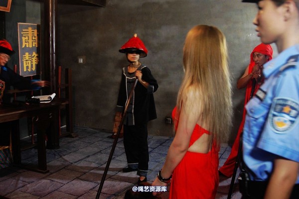 mj影视 - 血的代价梦境古大堂 女囚众生相2013-08-26 第 24 张图片