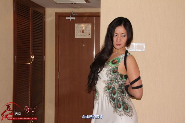 红豆的天空 - 2011 红豆 唯美长裙 第 42 张图片