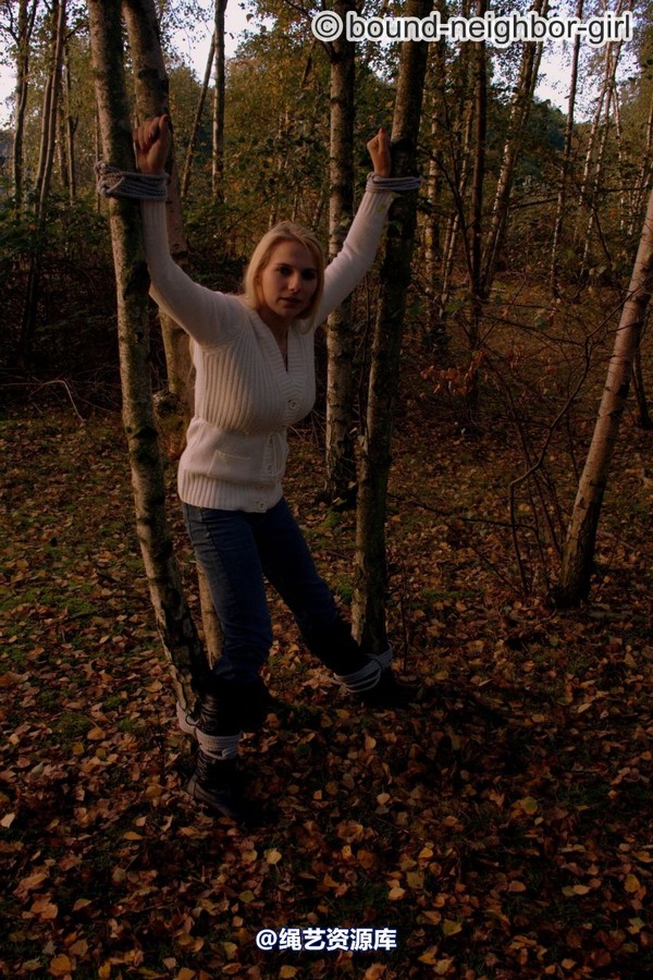 bound-neighbor-girl - Bambi - Tied up in the autumn woods Part 2 第 25 张图片