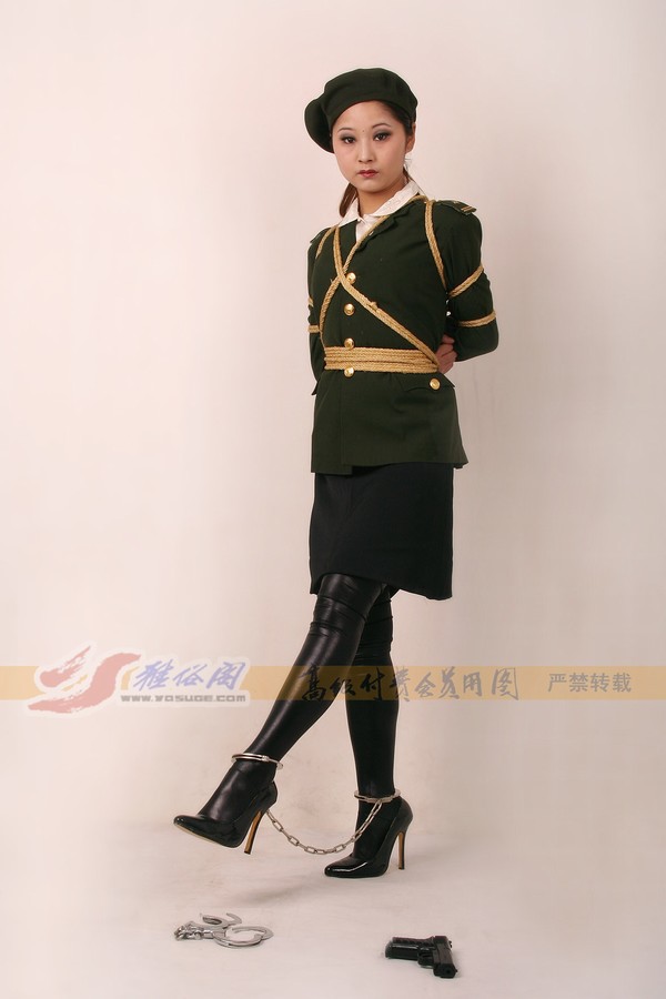 雅俗阁 - 20060422雅思警服(2) 第 115 张图片