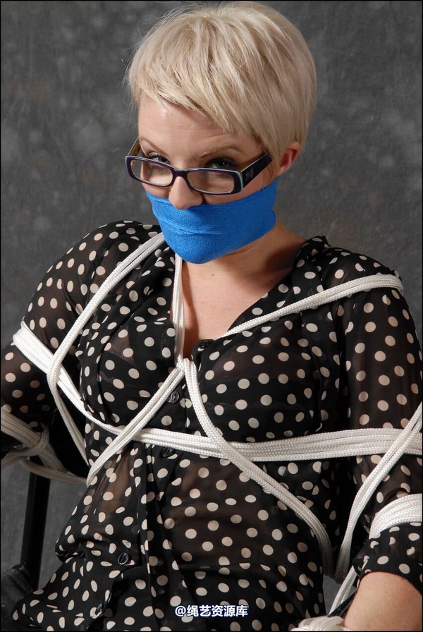 simplytied - Miss RR chair tied 第 26 张图片