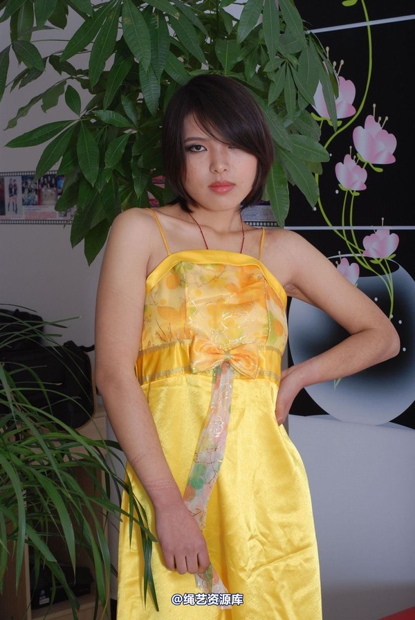 唯美之家 - 书兰-黄礼服 第 33 张图片