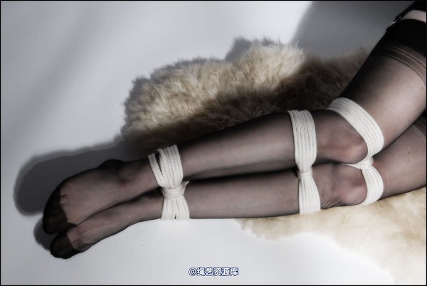 simplytied - 50s Girdle shoot 第 12 张图片