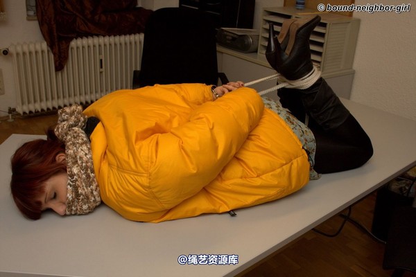 bound-neighbor-girl - Susan - Tied up in winter clothes 2 第 58 张图片
