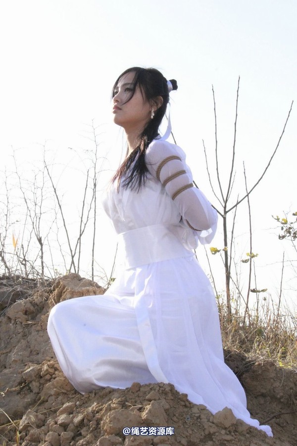 胜景山庄 - 213-侠女被绑 第 44 张图片