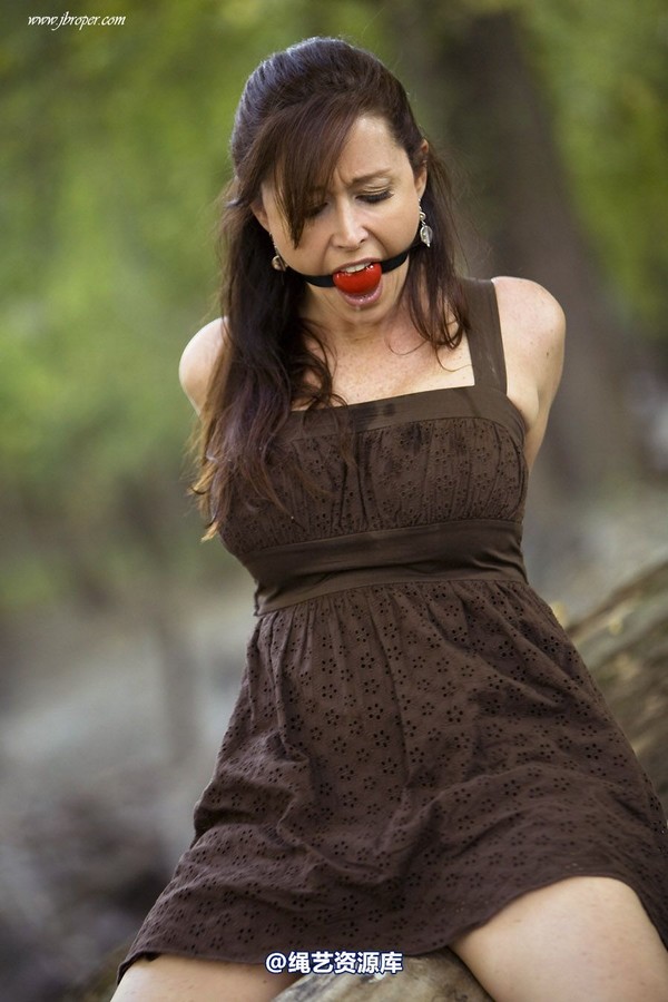 jbroper - Christina Carter 2011-1 第 68 张图片