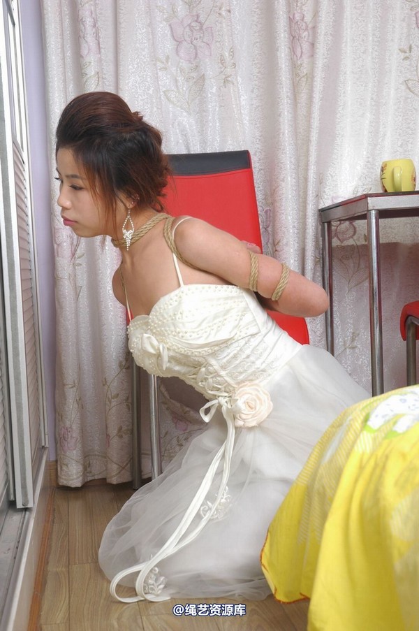 唯美之家 - 丽莎婚纱捆绑2010-7-8 第 135 张图片