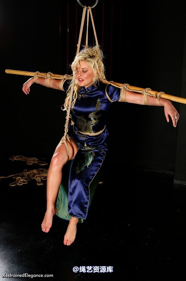 restrainedelegance - Hannah's First Suspension 第 63 张图片