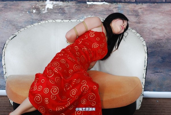 唯美之家 - 新模傲蕾红礼服 第 40 张图片