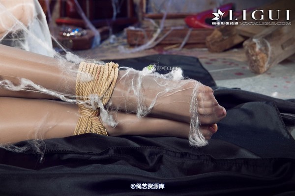 丽柜美束 - 2018-08-10 莜莜护士 第 75 张图片