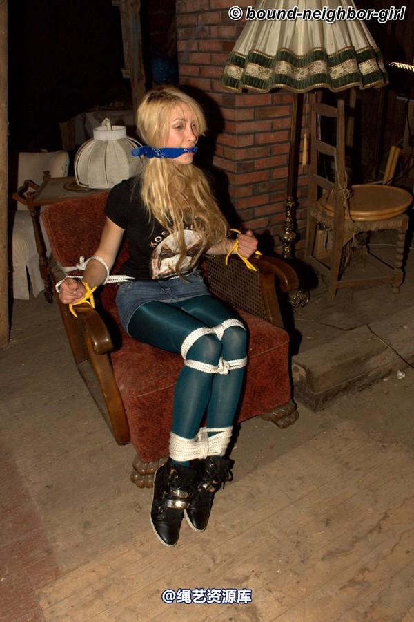 bound-neighbor-girl - Kate - Tied up in the attic 2 第 22 张图片