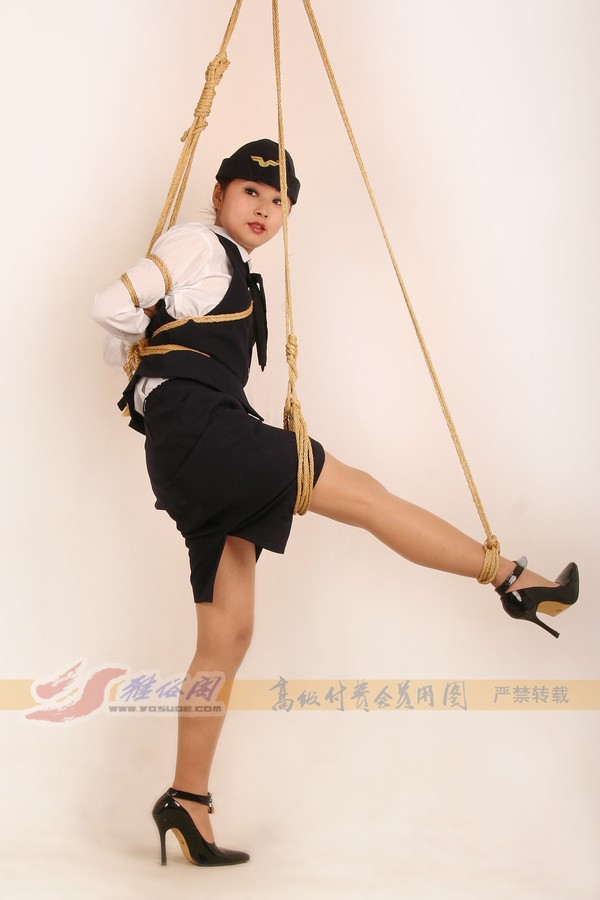 雅俗阁 - 20060404雅思空姐吊绑 第 115 张图片