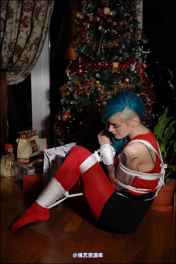 simplytied - Carla Christmas 第 9 张图片