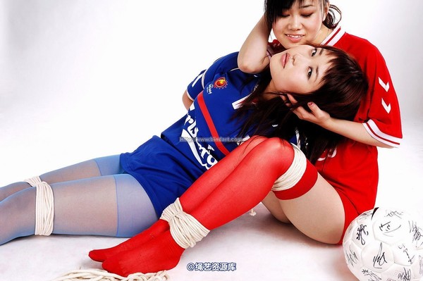 丽柜美束 - 2007-01-13 雯雯&静华 第 5 张图片