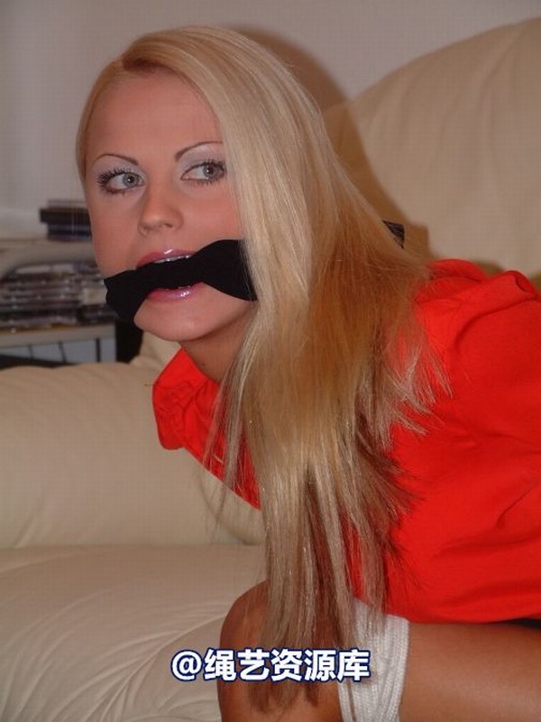 bondagebob - Jasmine Sinclair Red 70s blouse 1 第 36 张图片