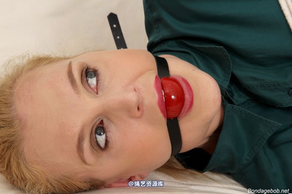 bondagebob - Ariel The Card Game 第 214 张图片