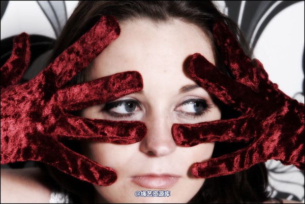 simplytied - The Gloves 第 5 张图片