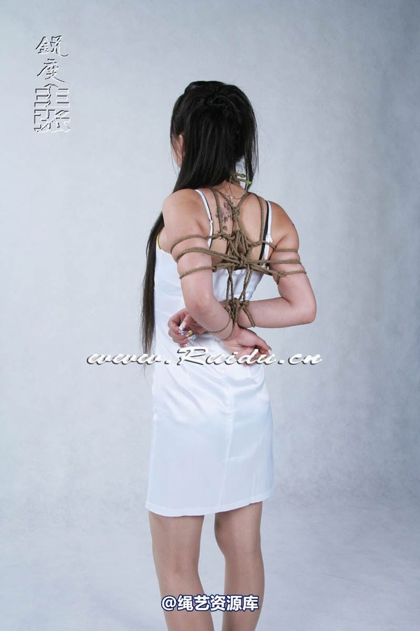 锐度主张 - 婷婷和嫣儿KB悬吊 第 360 张图片