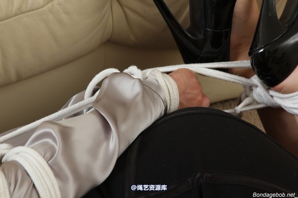 bondagebob - Lizzie Murphy Hogtie Hell 第 102 张图片