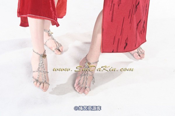 锐度主张 - 2008年第二十七期镣铐图（7.18） 第 3 张图片