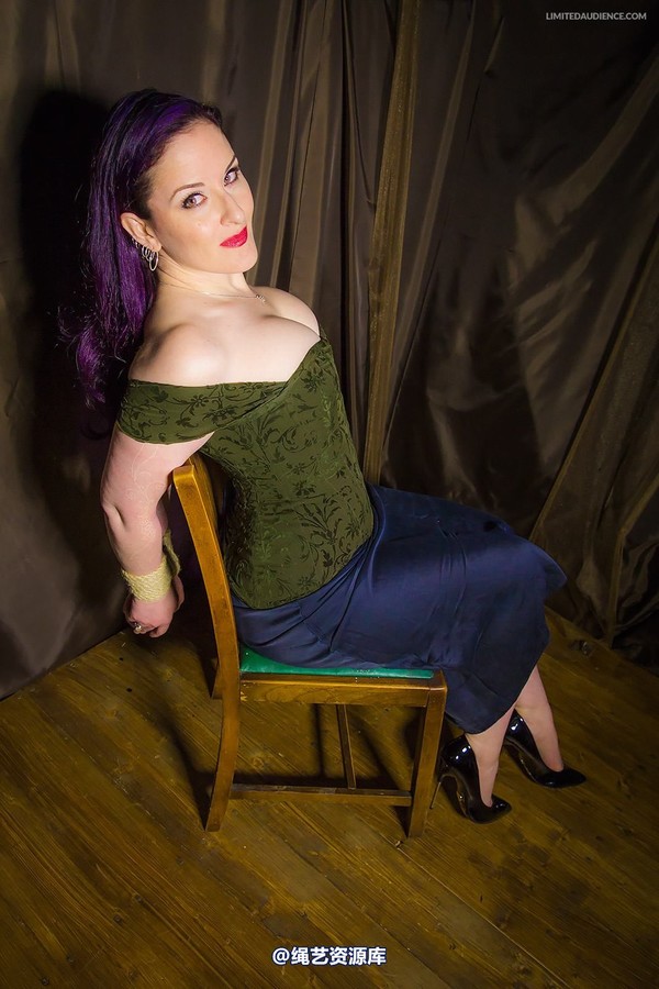 limitedaudience - 2014 caroline pierce captured damsel 2 第 33 张图片