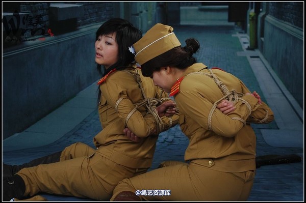 唯美之家 - 08-05-07特务 第 222 张图片