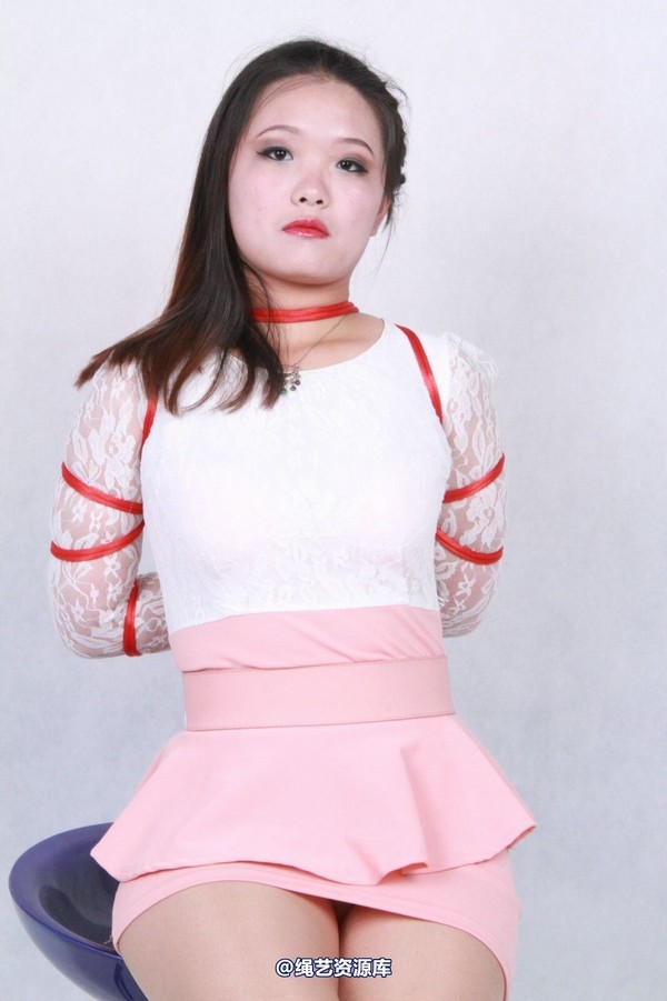 胜景山庄 - 194-美女体验绳艺 第 10 张图片