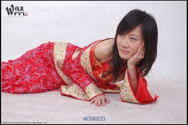 唯美之家 - 2008-11-20雯雯汉服 第 10 张图片