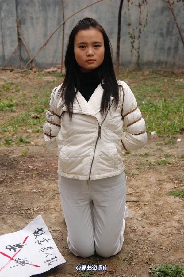mj影视 - 安娜刑场2013-04-13 第 295 张图片
