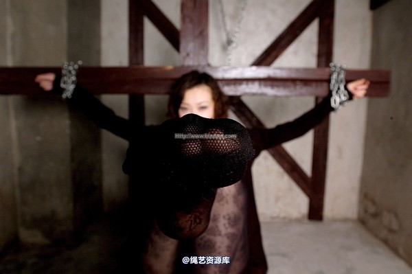丽柜美束 - 2006-03-08 第 7 张图片