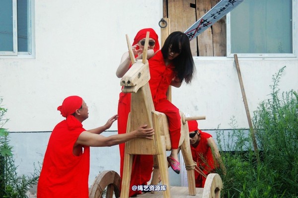 mj影视 - 血的代价-红罪衣刑场木驴斩－梅晓芳2013-08-26 第 230 张图片