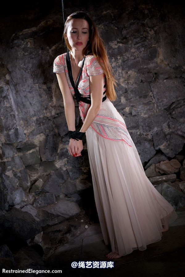 restrainedelegance - Sparkles in the Dungeon 第 26 张图片