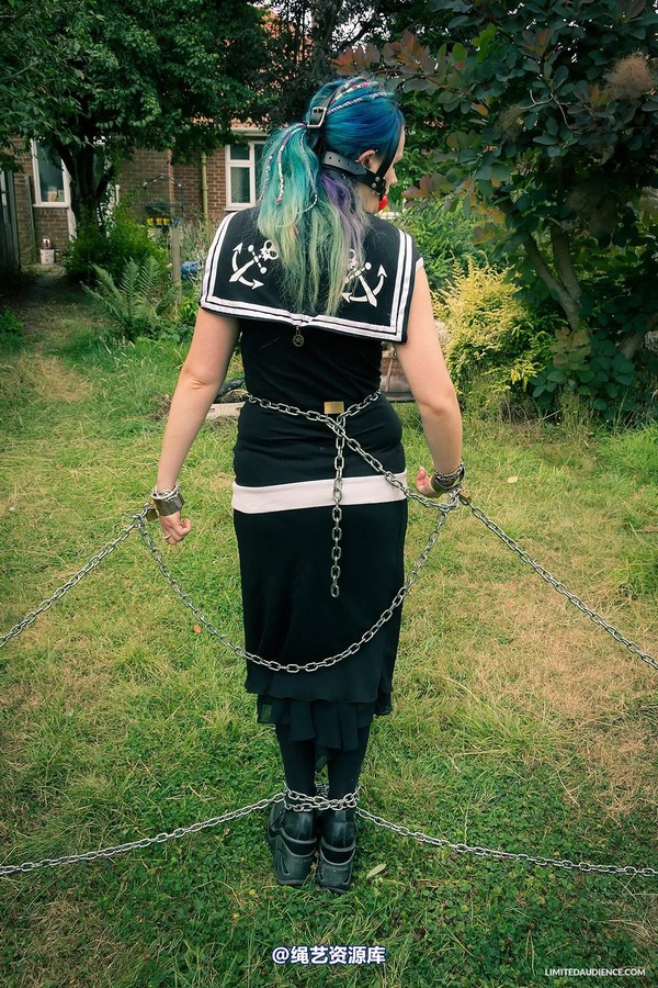 limitedaudience - 2014 beckykat chained 2 第 9 张图片