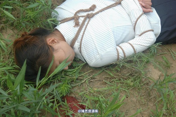mj影视 - 血的代价执行刑场 失禁战栗2013-08-26 第 104 张图片